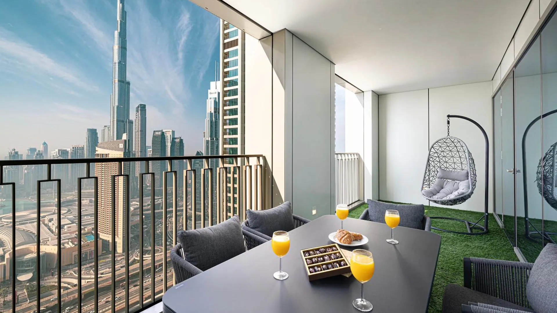Smartstay At Downtown Views - Best Burj Khalifa View - Brand New Luxury Apartments Dubai