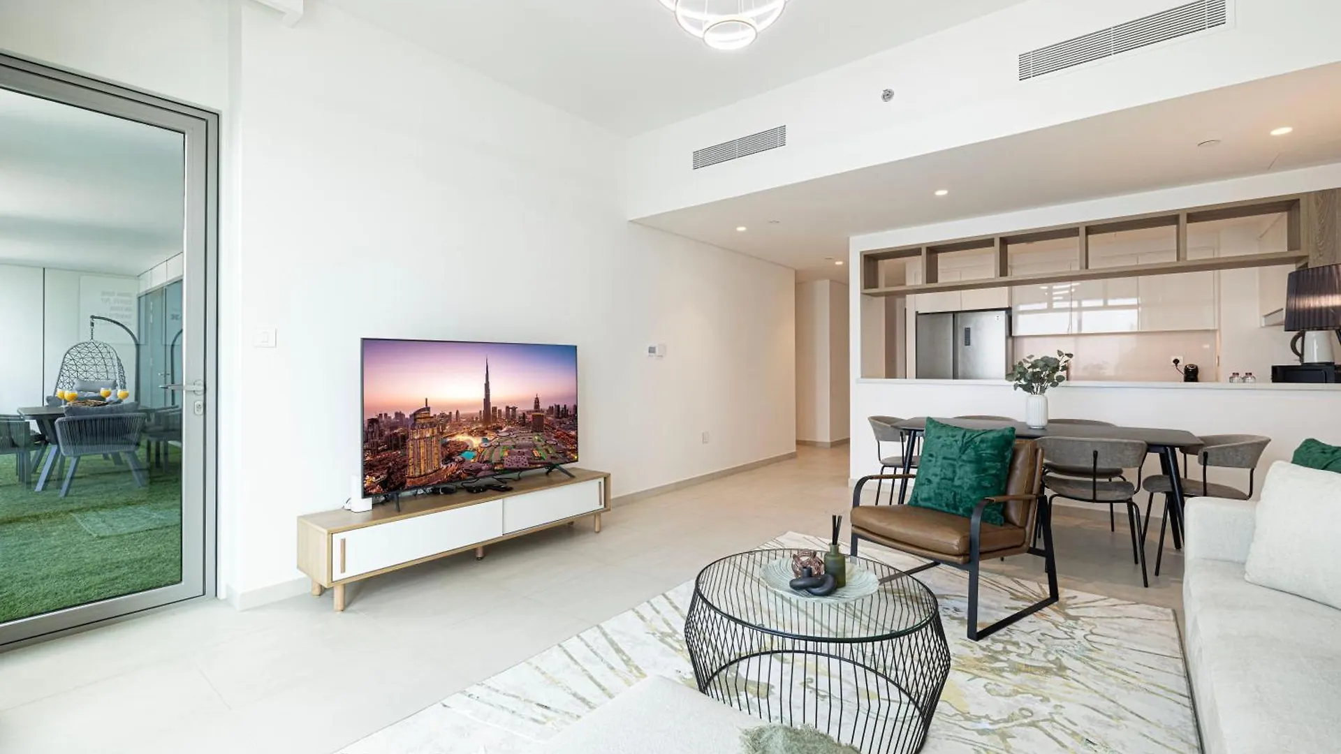 Smartstay At Downtown Views - Best Burj Khalifa View - Brand New Luxury Apartments Dubai
