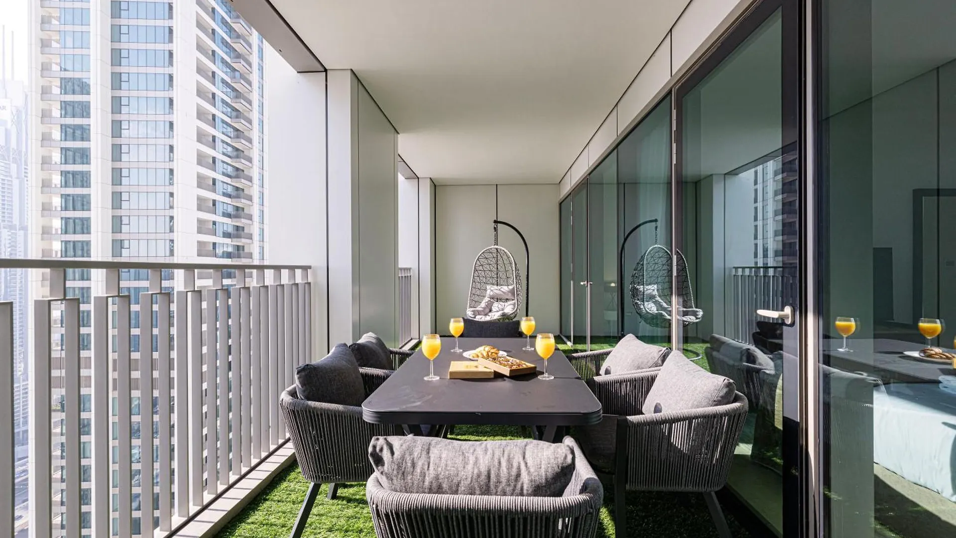 Smartstay At Downtown Views - Best Burj Khalifa View - Brand New Luxury Apartments Dubai