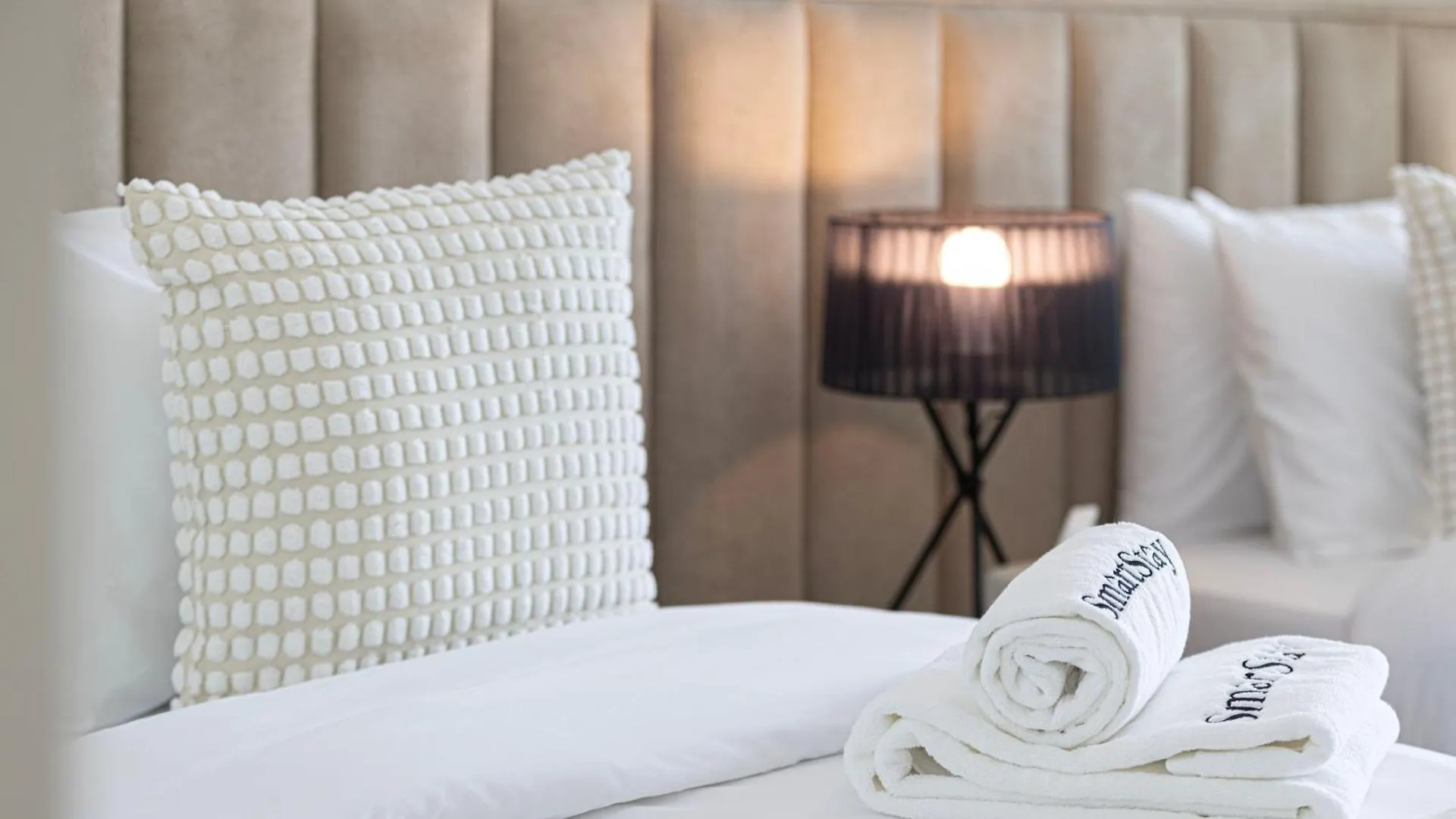 Smartstay At Downtown Views - Best Burj Khalifa View - Brand New Luxury Apartments Dubai 0*,