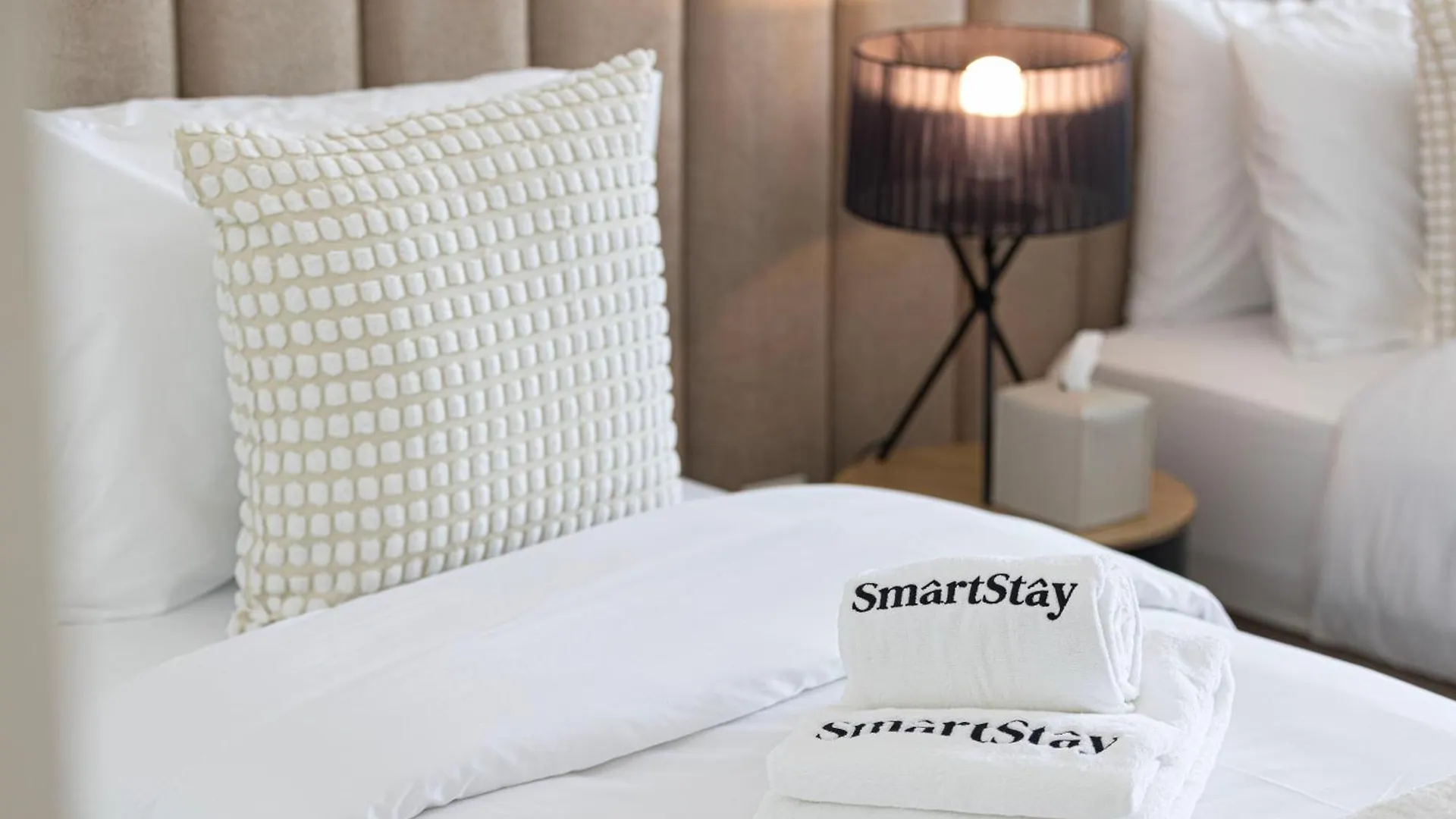 Smartstay At Downtown Views - Best Burj Khalifa View - Brand New Luxury Apartments Dubai