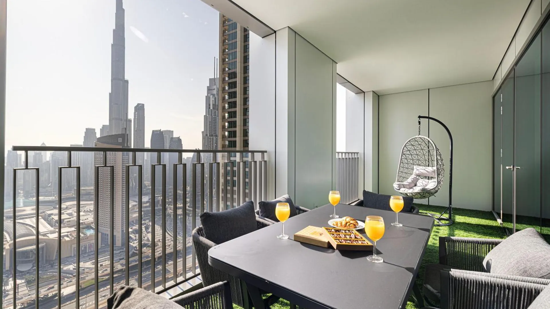 Smartstay At Downtown Views - Best Burj Khalifa View - Brand New Luxury Apartments Dubai