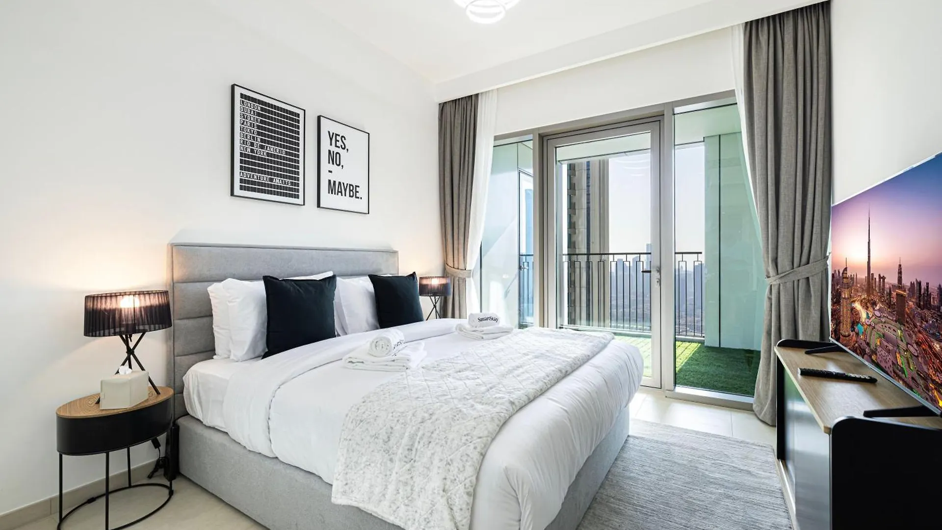 Smartstay At Downtown Views - Best Burj Khalifa View - Brand New Luxury Apartments Dubai 0*,  United Arab Emirates